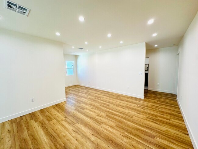 Foto del edificio - 11104 Oxnard St