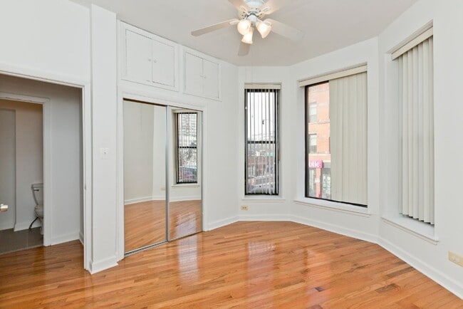Building Photo - 301 S Halsted St