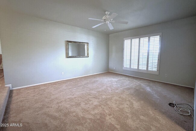 Building Photo - 3625 E Garden Dr