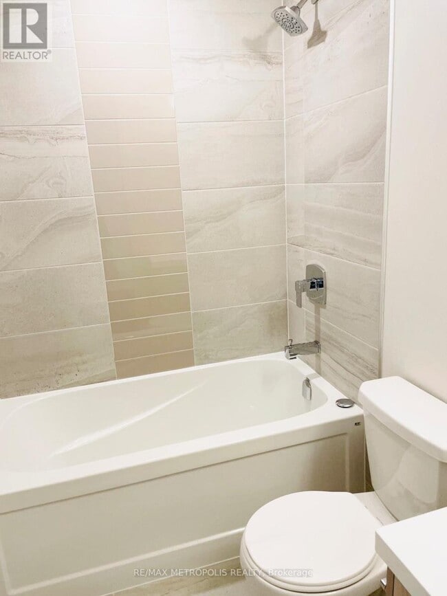 Photo du bâtiment - 2203 Kingston Rd