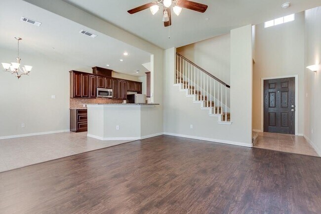 Foto del edificio - 4658 Penelope Ln