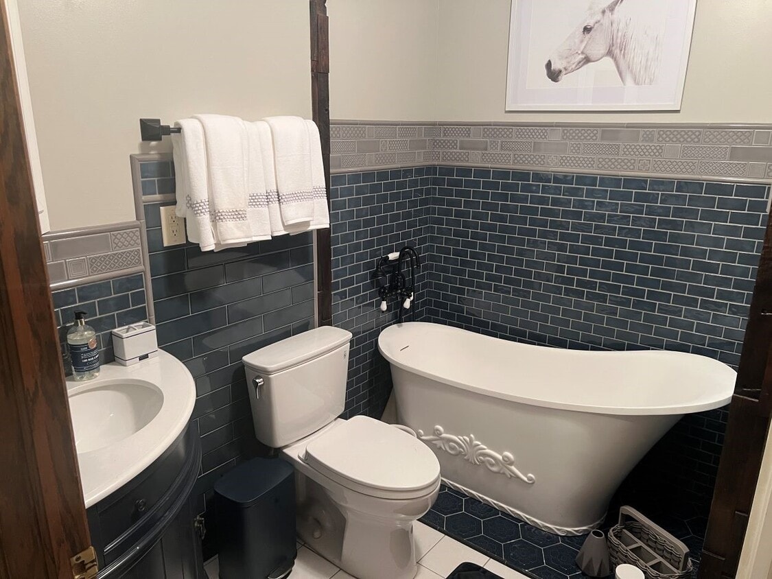 Building Photo - 12200 E Lynne St