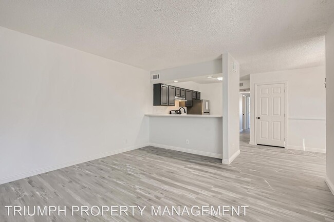 Building Photo - 2 br, 1 bath House - 4364 Tara Avenue Unit D