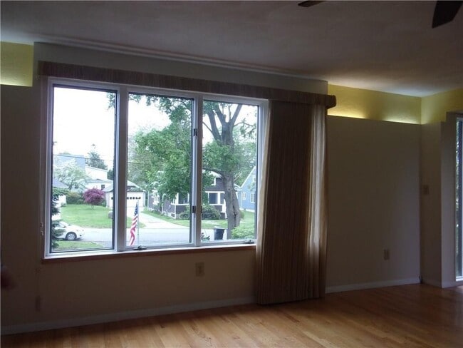 Building Photo - 85 Homewood Ave