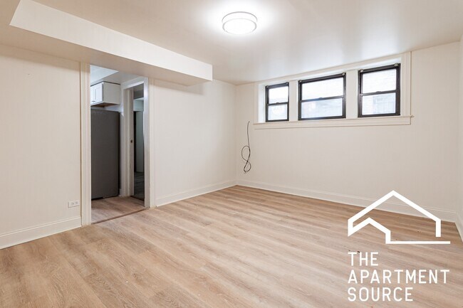 Foto del edificio - 4112 N Broadway