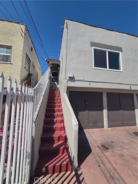 Building Photo - 8139 Beechwood Ave