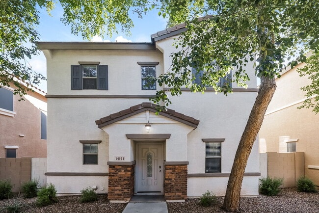 Building Photo - 14141 W Country Gables Dr