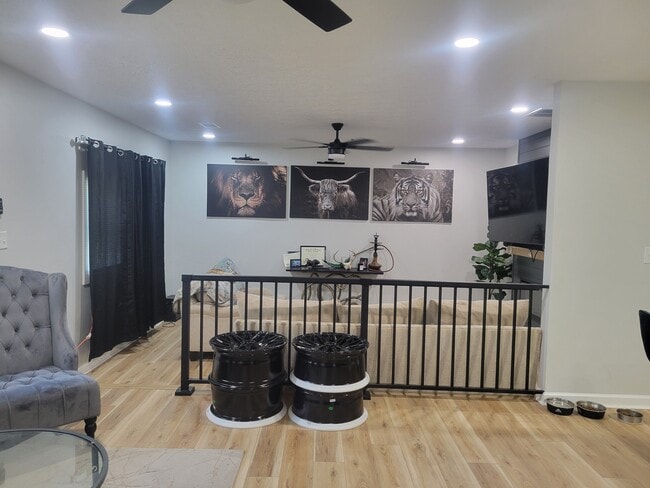 Building Photo - 5494 Richwood Ct