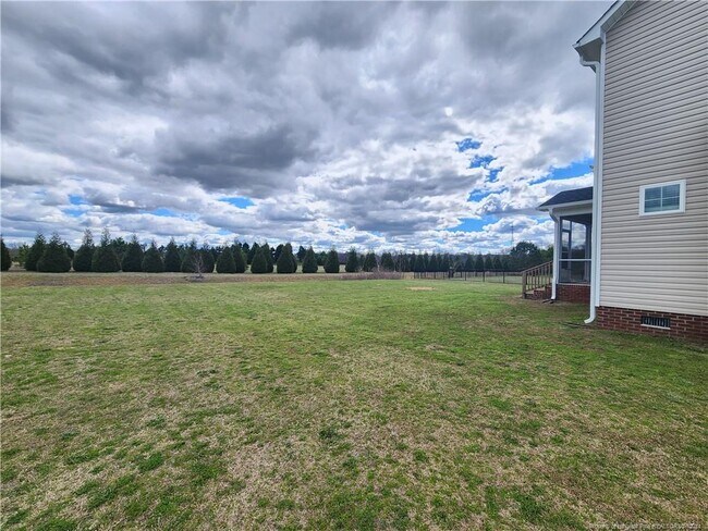 Building Photo - 3832 Barnsdale Dr