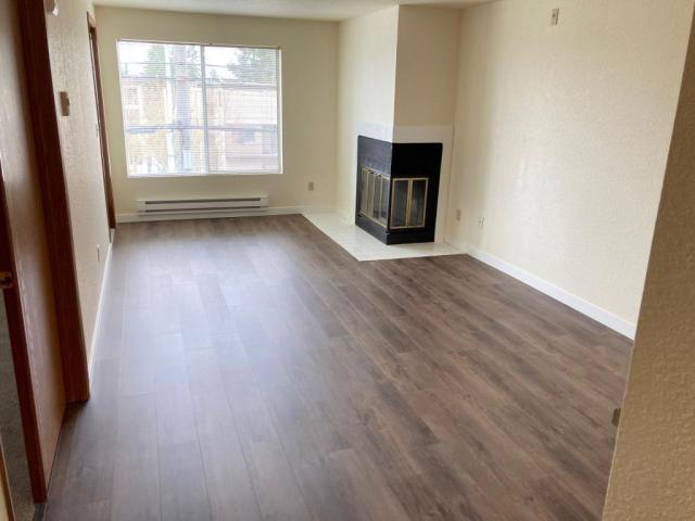 Building Photo - 1 bedroom in Seattle WA 98133