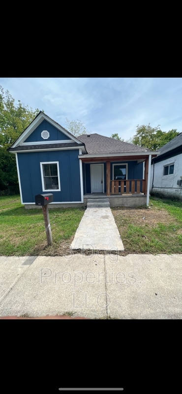 Primary Photo - 412 N Hawthorne St