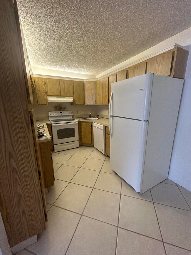 Foto del edificio - 1605 SW Silver Pine Way