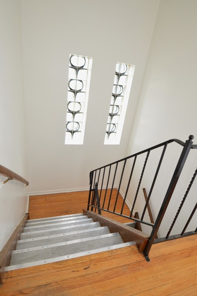 Foto del edificio - 10317 Canterbury St