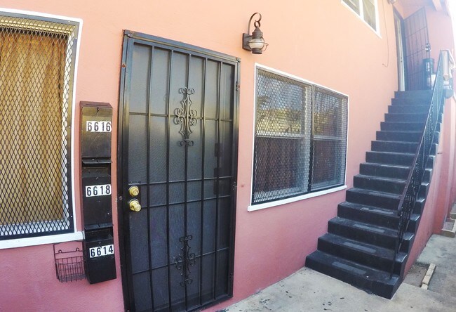 Unit 6614 (3 bed) downstairs - 6614 Bancroft Ave