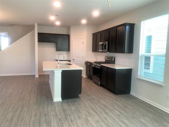 Building Photo - 369 Blue Oasis Lane, Leander, TX 78641 - 4...