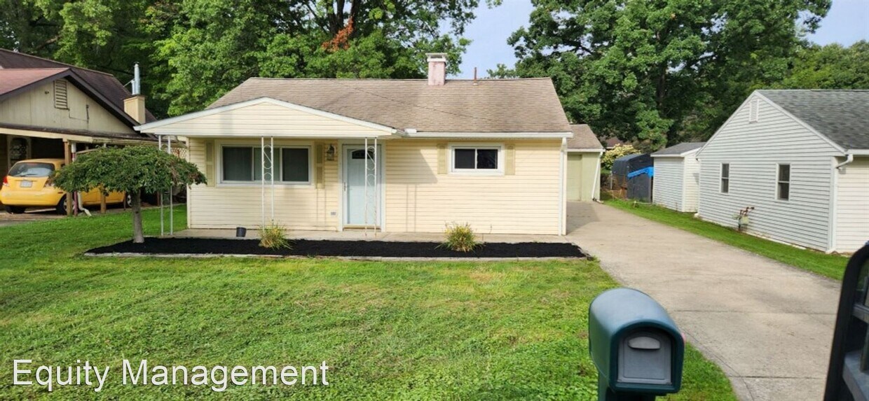 2 br, 1 bath House 1124 Logan Ave. House Rental in McDonald, OH