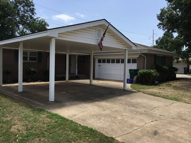 Building Photo - Coming Soon! Great 3 bedroom, 2 bath home ...