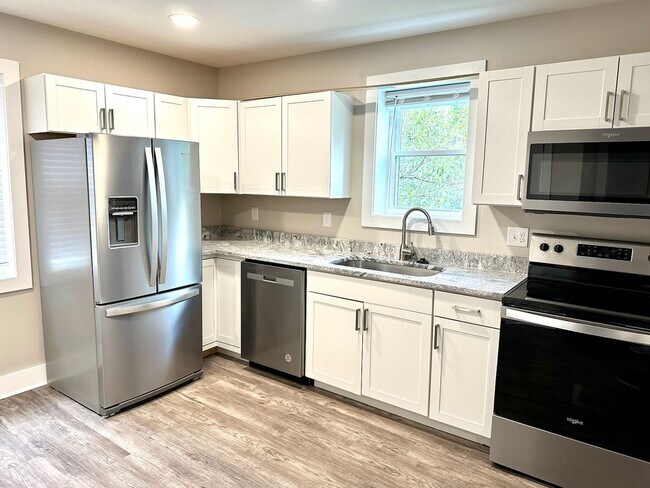 Foto del edificio - Don't miss out living on the Tree Streets!