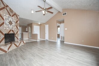 Building Photo - 5411 Regal Ridge Ln