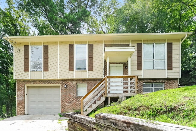 Building Photo - 232 Glenvalley Ln NW