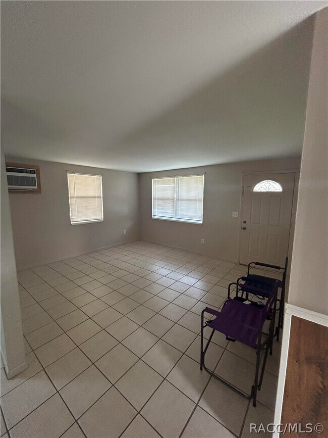 Foto del edificio - 2181 W Austin Dr