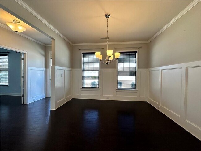 Foto del edificio - 3253 Cavendish Ct NE