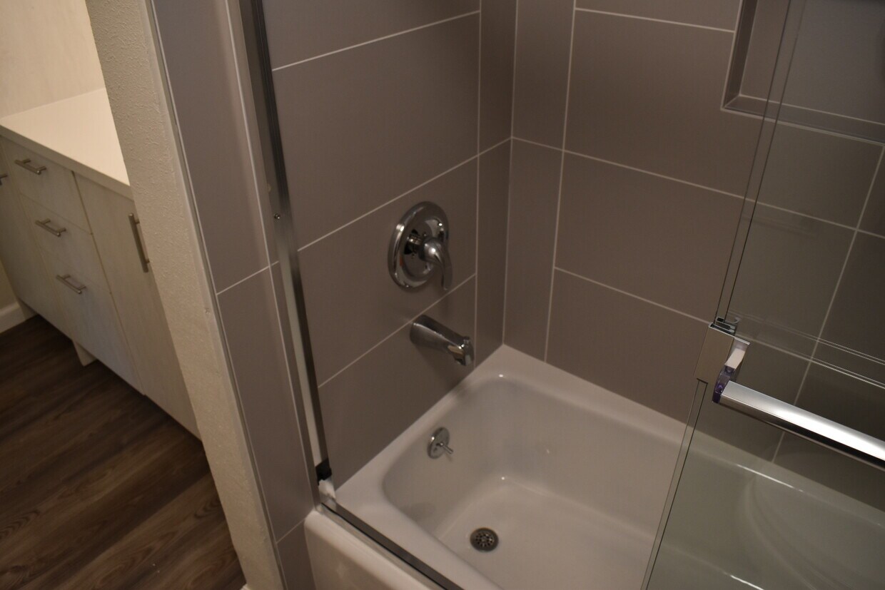 279 Moss St Townhomes in Chula Vista, CA Westside Rentals