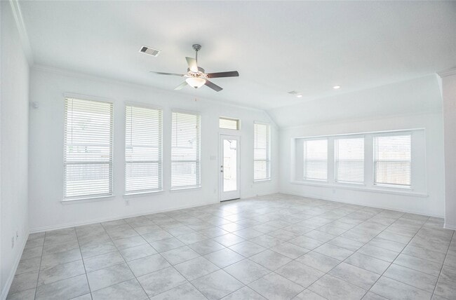 Building Photo - 8726 Fairbrook Dr