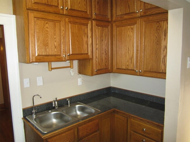 Building Photo - 2537 N 48th Ave