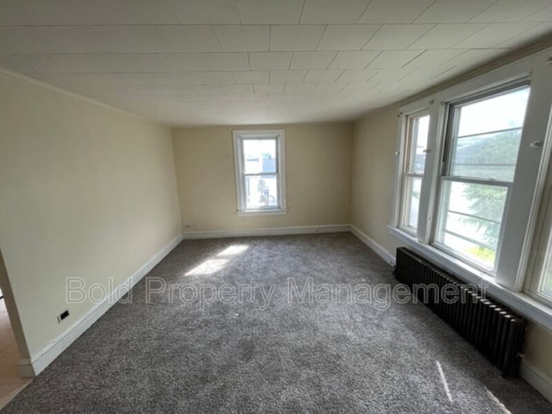 Primary Photo - 502 Mount Laurel Rd