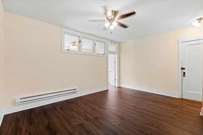 Foto del edificio - 2516 N Lincoln Ave