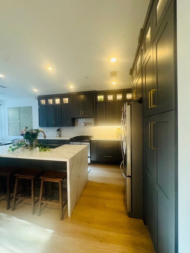 Foto del edificio - 113 Churchill