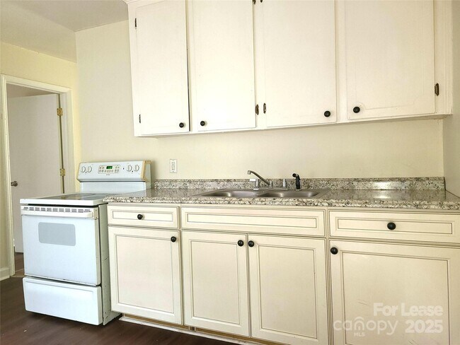 Foto del edificio - 2831 Willow St