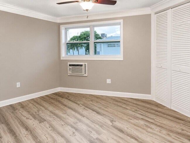 Foto del edificio - 1723 NE Miami Gardens Dr