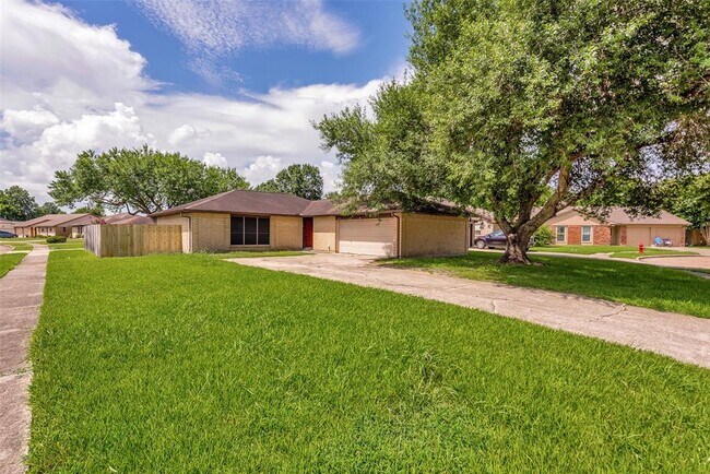 Foto del edificio - 2779 Forest Point Dr