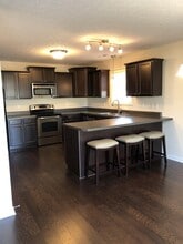 Building Photo - 3301 Hardee Farms Dr