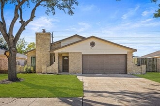 Building Photo - 2207 Anthony-Hay Ln