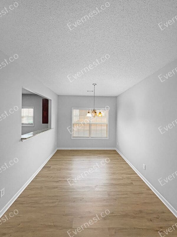 Building Photo - 8607 Thomas Ln