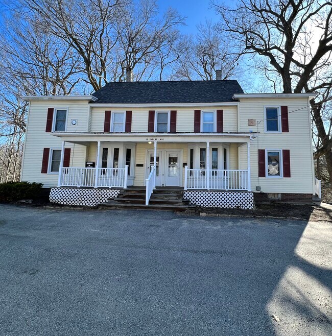 Building Photo - 10 Shelby Ln