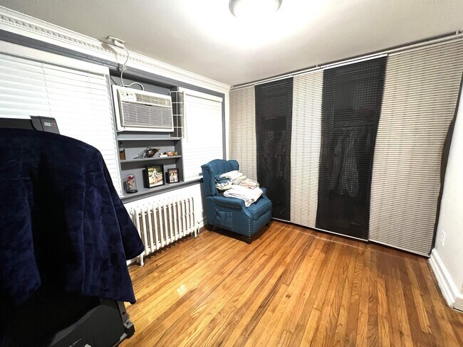 Foto del edificio - 9012 Bergenwood Ave