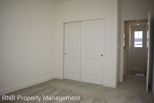 Building Photo - 3 br, 3 bath House - 4437 Tucker Drive