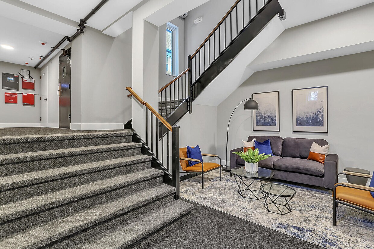 Foto principal - 5339 Nottingham Ave