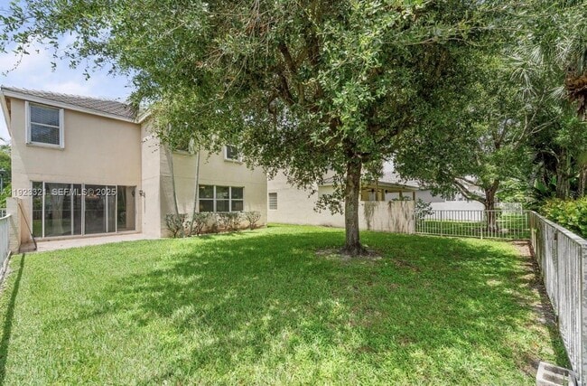 Building Photo - 168 Canterbury Pl