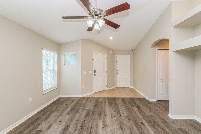 Foto del edificio - 12710 Evington Point Dr