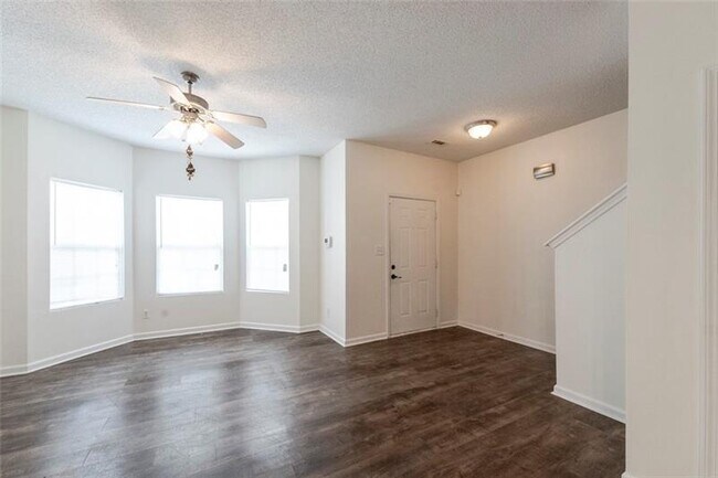 Foto del edificio - 6045 Capitol Knoll