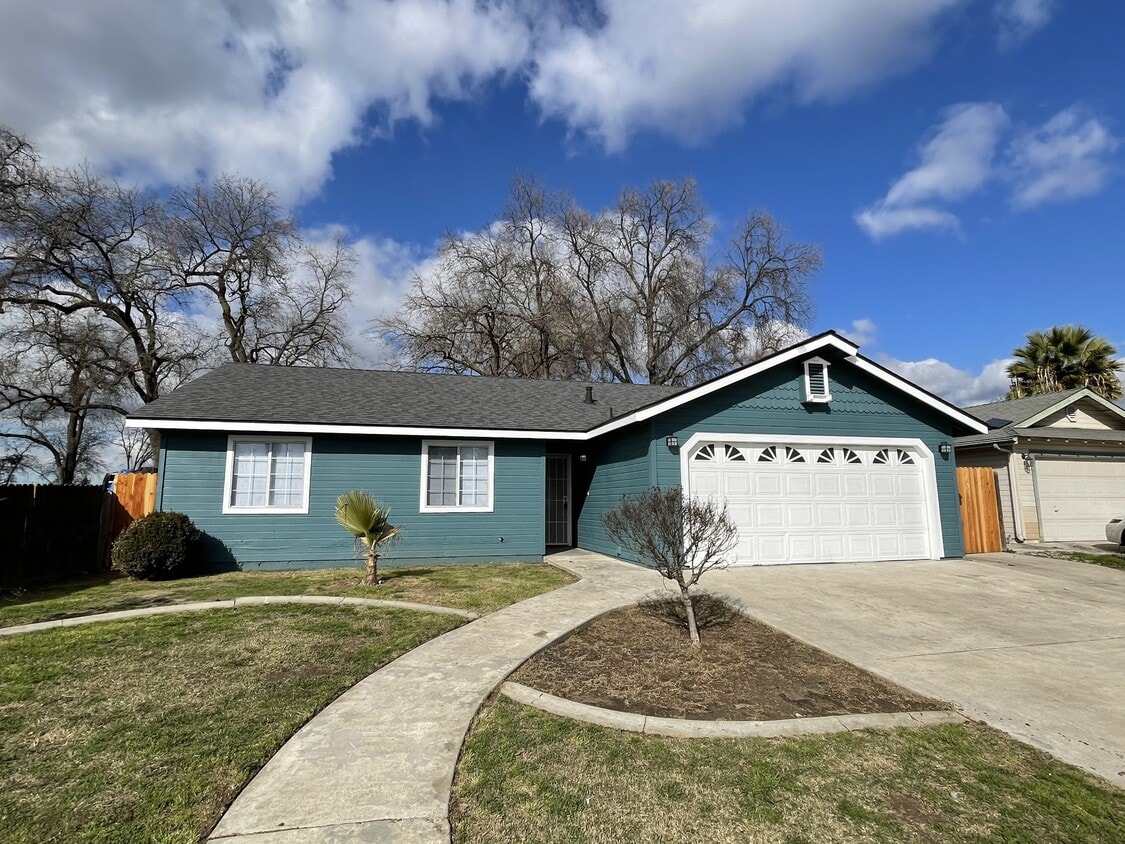 Foto principal - 2800 E Valley Oaks Dr