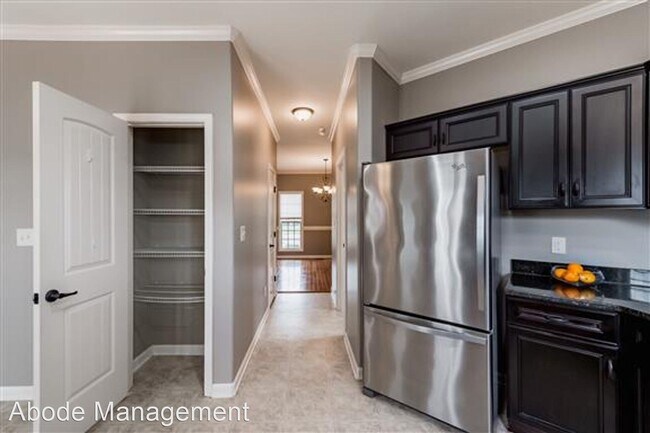 Foto del edificio - 4 br, 2.5 bath House - 3493 Southwood Dr