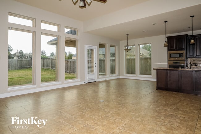 Building Photo - 102 Logan Pass Ct