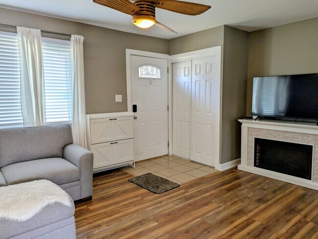 Foto del edificio - 2236 Warrick St