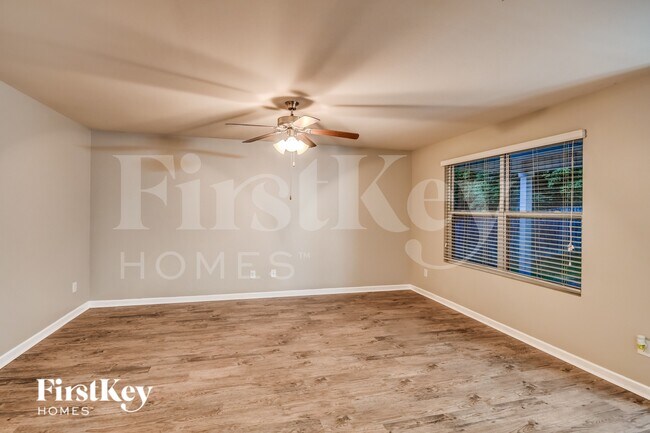 Foto del edificio - 11565 Cedar Glades Dr